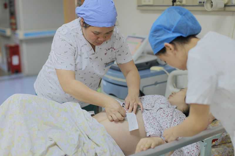 广州代怀包办出生证明，2022广州第三代试管婴儿费用明细